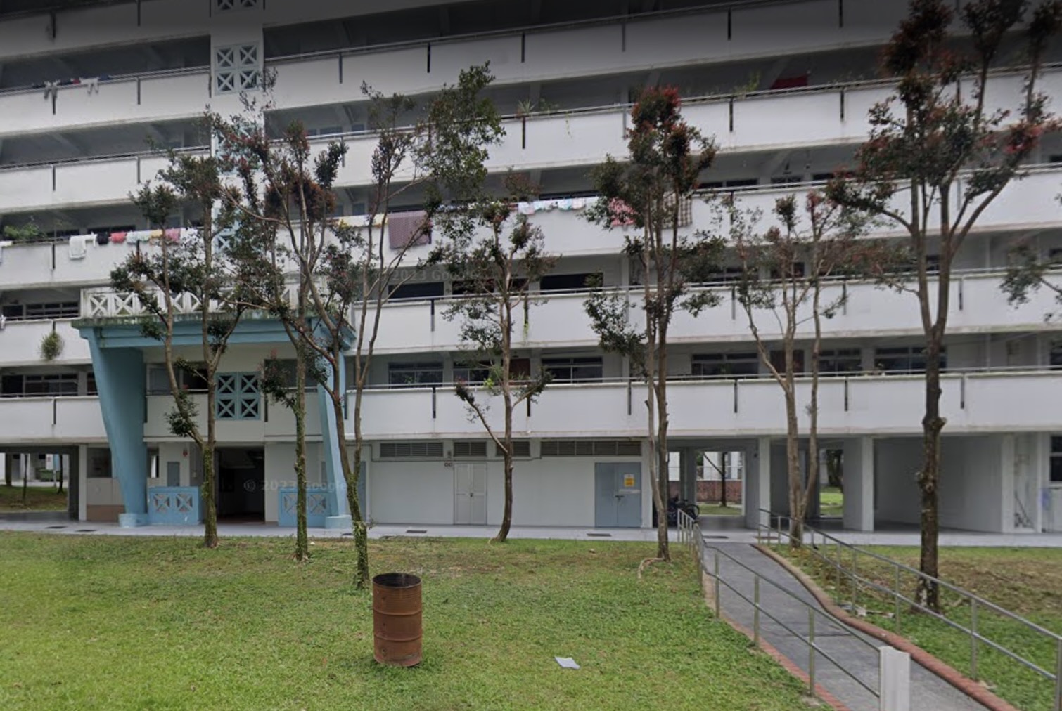 Executive flats in Pasir Ris, Bukit Batok fetch record resale prices over S$1.1 million